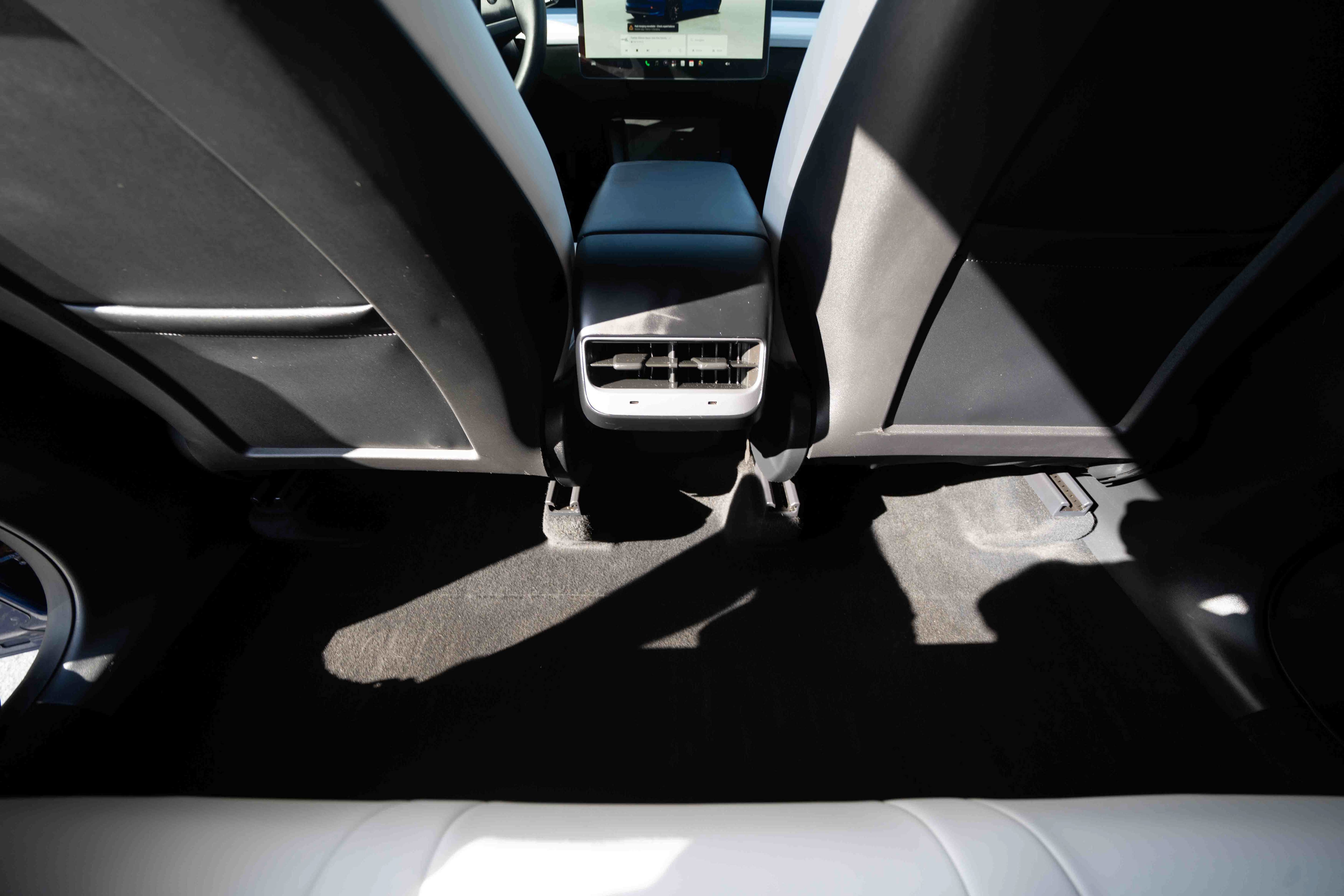 Used 2023 Tesla Model Y Performance AWD/4WD image 21