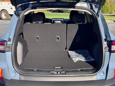 New 2026 Ford Escape SE image 38