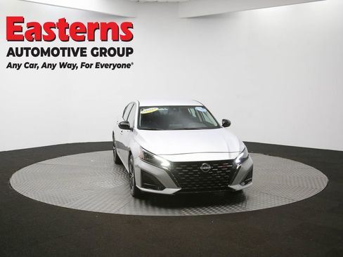 Used 2024 Nissan Altima 2.5 SR image 50