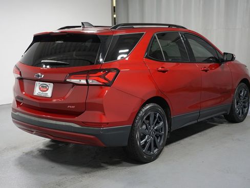 Used 2023 Chevrolet Equinox RS w/ RS Leather Package image 8