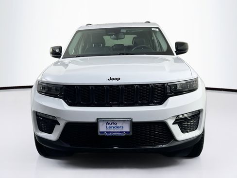 Used 2023 Jeep Grand Cherokee Limited w/ Black Appearance Package AWD/4WD image 2