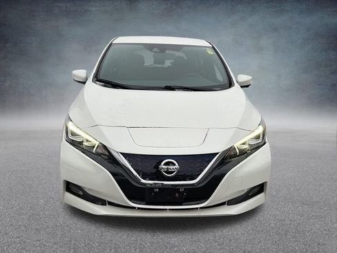 Used 2020 Nissan Leaf SV w/ SV Technology Package image 3