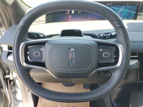 New 2026 Lincoln Navigator Reserve w/ Jet Appearance Package AWD/4WD image 16
