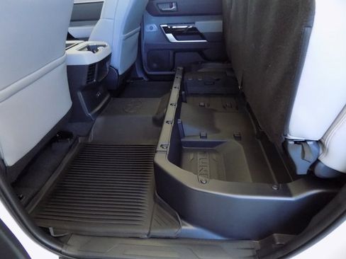 Used 2025 Toyota Tundra Limited image 25