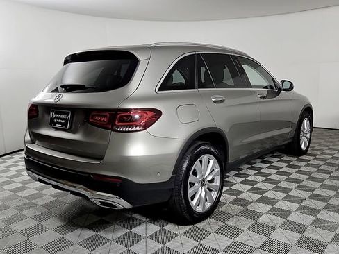 Used 2021 Mercedes-Benz GLC 300 image 4