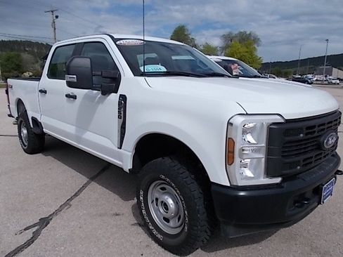 Used 2024 Ford F250 XL w/ 360-Degree Camera Package image 3