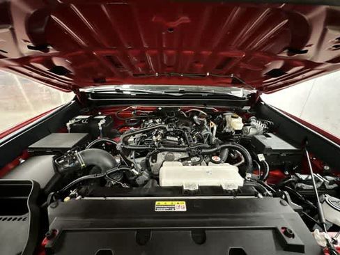 Used 2024 Toyota Tacoma SR5 AWD/4WD image 24