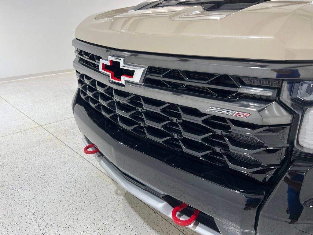 Used 2023 Chevrolet Silverado 1500 ZR2 AWD/4WD image 32