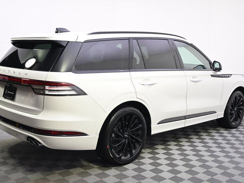 New 2026 Lincoln Aviator Reserve image 7