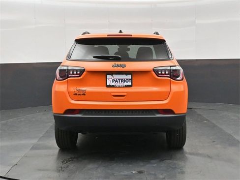 New 2026 Jeep Compass Latitude image 5