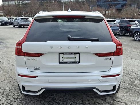 Used 2023 Volvo XC60 B5 Plus w/ Climate Package AWD/4WD image 5