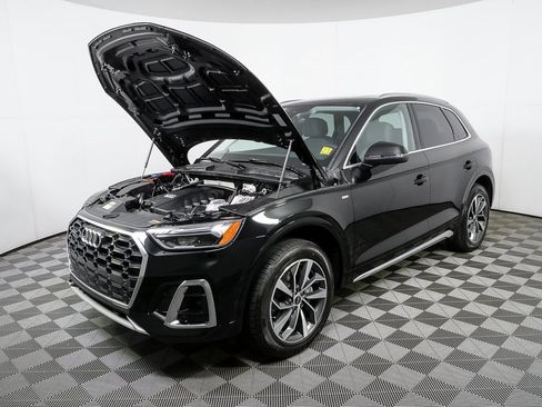 Used 2023 Audi Q5 2.0T Premium w/ Convenience Package image 32