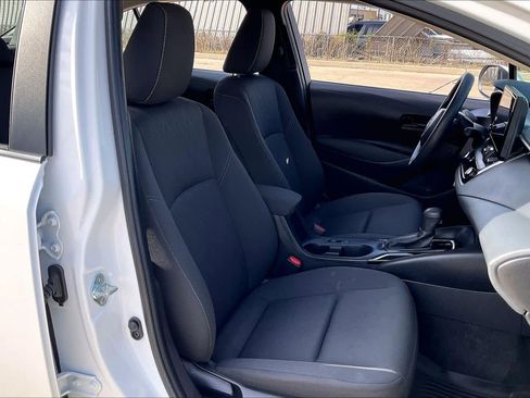 Used 2024 Toyota Corolla LE image 17