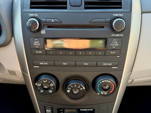 Used 2010 Toyota Corolla LE FWD image 14