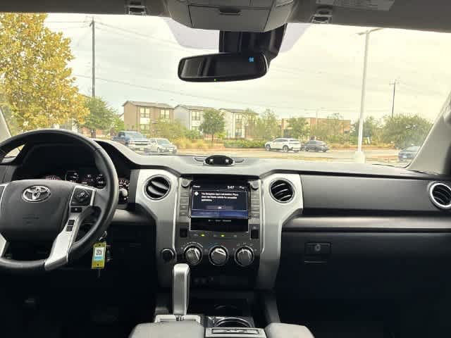 Used 2021 Toyota Tundra SR5 w/ SR5 Leather Package AWD/4WD image 28