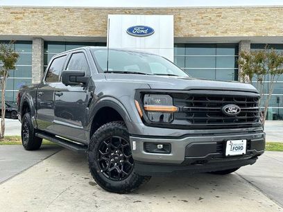 New 2025 Ford F150 XLT w/ Equipment Group 302A MID