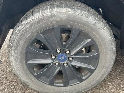 Used 2019 Ford F150 XLT w/ Equipment Group 302A Luxury AWD/4WD image 17