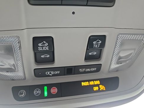 Used 2021 Chevrolet Traverse Premier w/ Redline Edition image 67