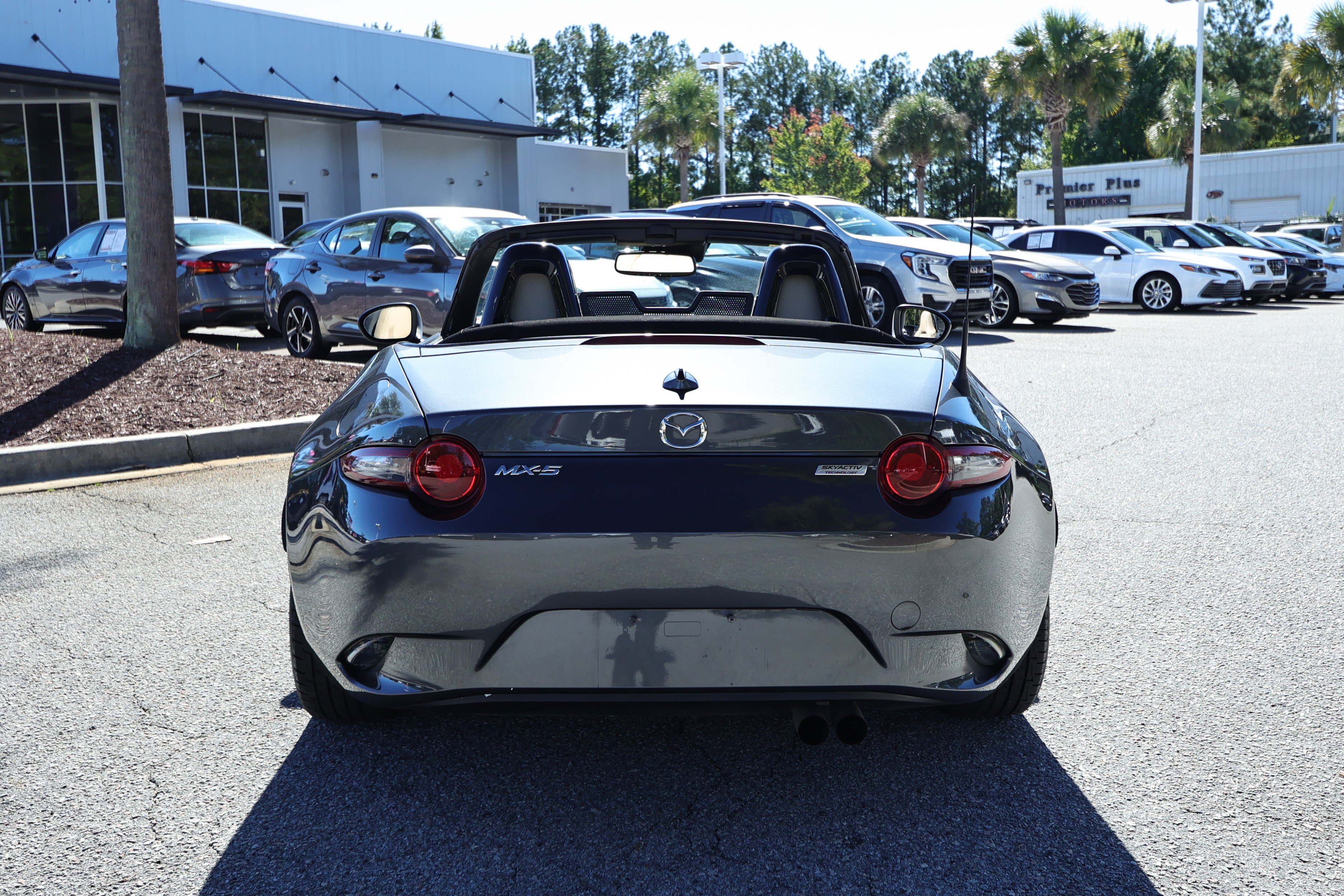 Used 2016 MAZDA MX-5 Miata Grand Touring RWD image 7
