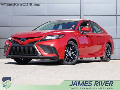 Used 2024 Toyota Camry SE