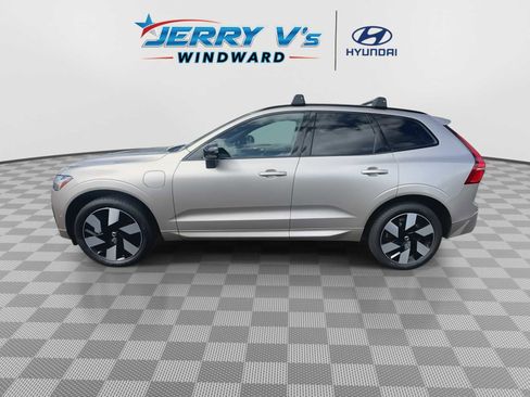 Used 2024 Volvo XC60 T8 Plus w/ Protection Package Premier image 5