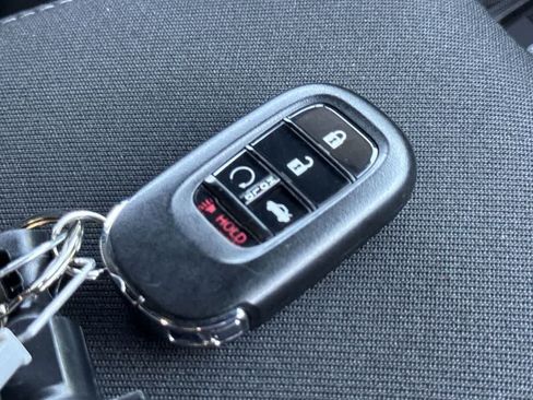 Used 2025 Honda Civic Sport image 28