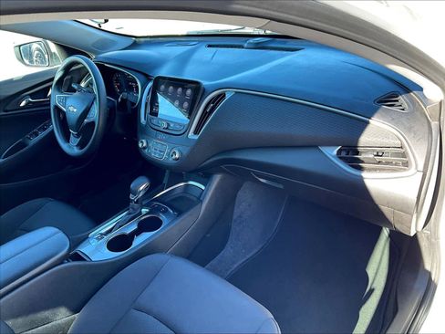 Used 2024 Chevrolet Malibu LT image 14