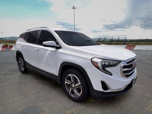 Used 2020 GMC Terrain SLT FWD image 2