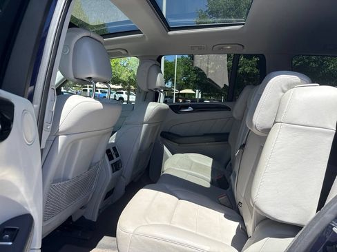 Used 2015 Mercedes-Benz GL 450 4MATIC image 16