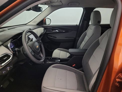 Used 2022 Chevrolet TrailBlazer LT AWD/4WD image 17