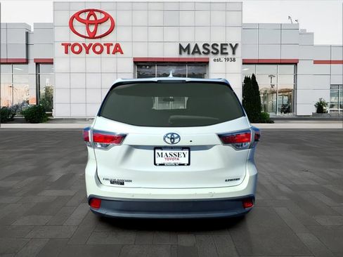 Used 2016 Toyota Highlander Limited image 4