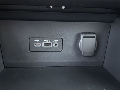 Certified 2023 Nissan Sentra SR w/ SR Premium Package image 16