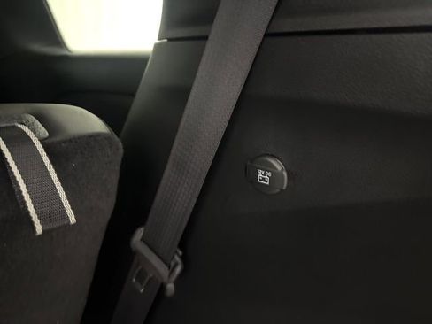 New 2026 Chrysler Pacifica Select w/ S Appearance Package image 23