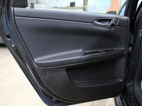 Used 2015 Chevrolet Impala Limited LS image 13