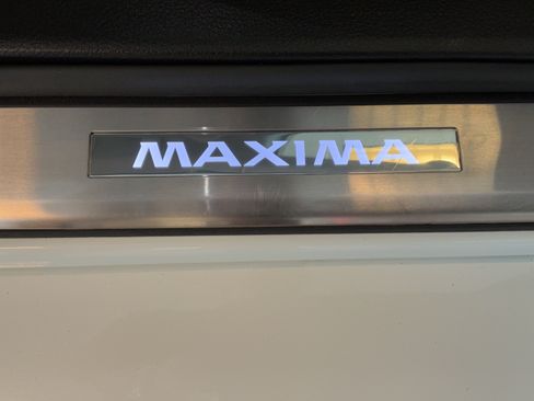 Used 2020 Nissan Maxima 3.5 SL w/ Floor Mat Group FWD image 35
