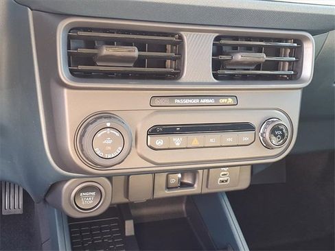 New 2025 Ford Maverick Lariat w/ Black Appearance Package image 13