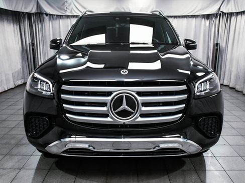 Used 2025 Mercedes-Benz GLS 450 4MATIC image 2