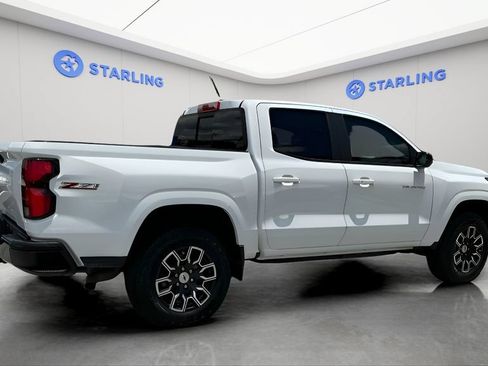 Used 2023 Chevrolet Colorado Z71 w/ Z71 Convenience Package 2 AWD/4WD image 10