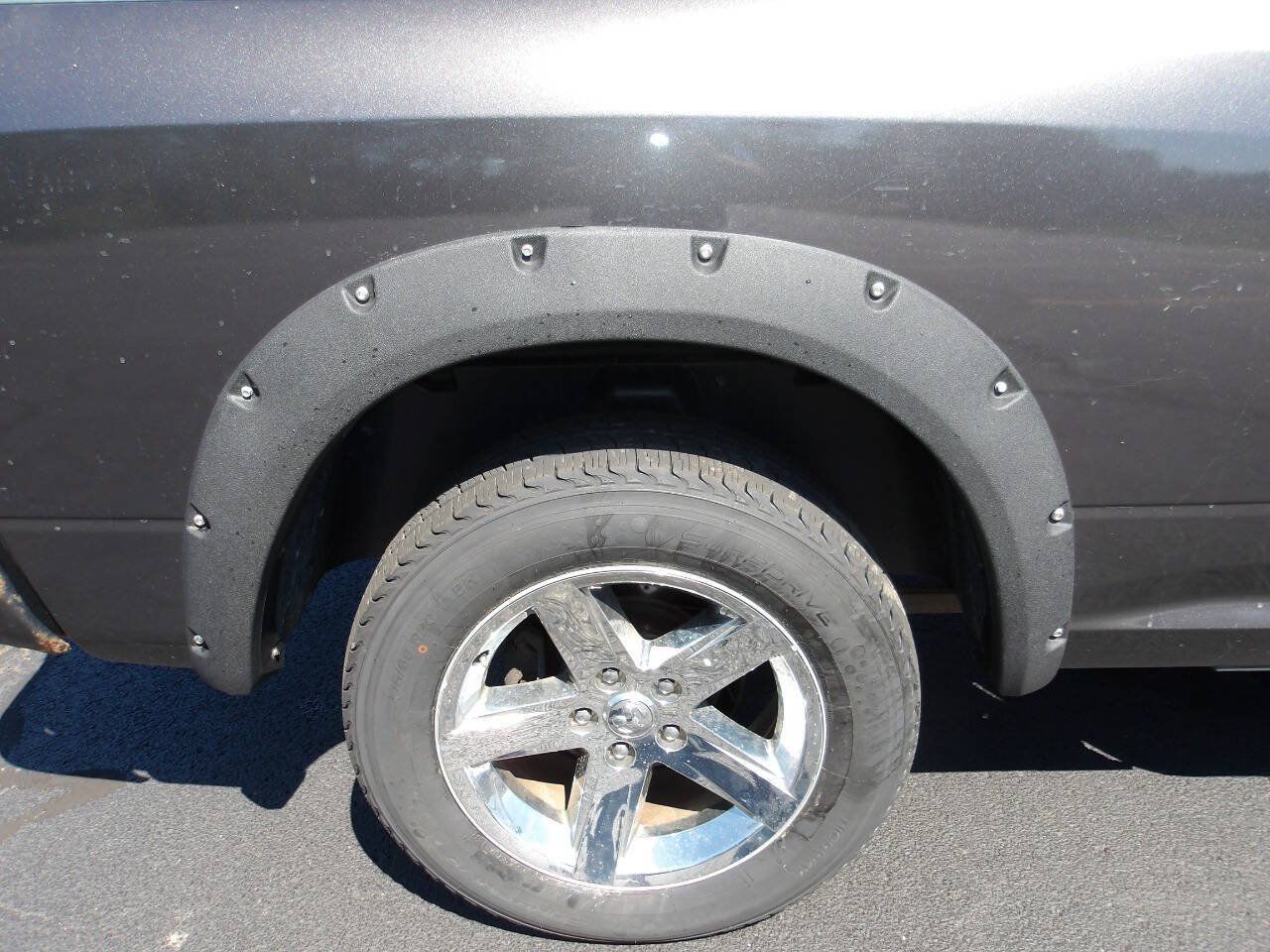 Used 2017 RAM 1500 Express w/ Express Value Package AWD/4WD image 41