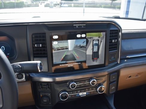 Used 2025 Ford F450 Lariat w/ FX4 Off-Road Package image 26