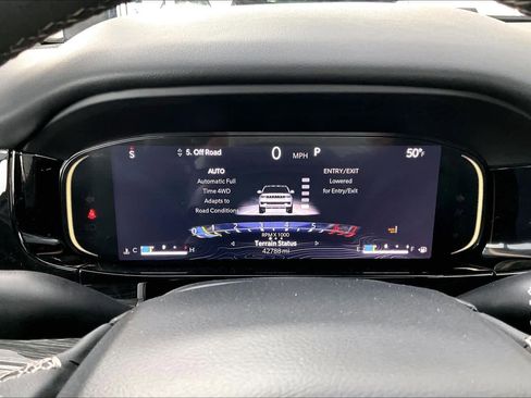 Used 2022 Jeep Wagoneer Series III w/ Premium Group I image 26