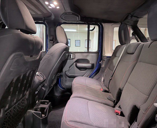 Used 2019 Jeep Wrangler Unlimited Rubicon AWD/4WD image 12
