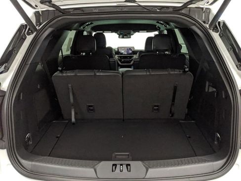 New 2025 Ford Explorer ST-Line w/ Premium Package image 25