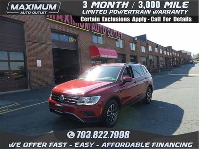 Used 2019 Volkswagen Tiguan SE w/ Panoramic Sunroof Package