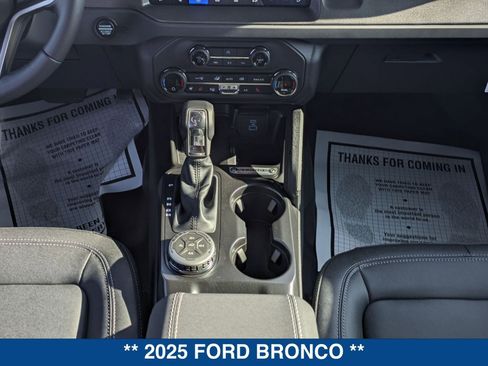 New 2025 Ford Bronco Badlands image 51