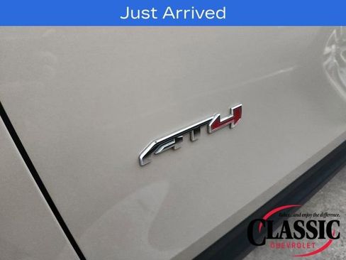 Used 2023 GMC Terrain AT4 w/ Infotainment Package II image 18