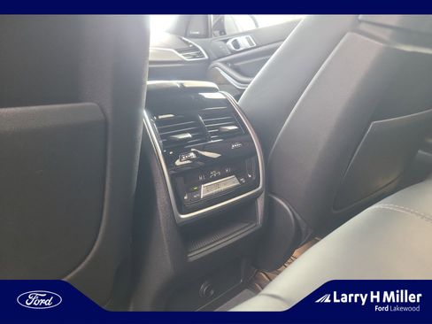 Used 2020 BMW X5 xDrive40i w/ M Sport Package image 31