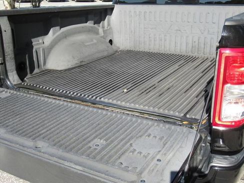 Used 2019 RAM 1500 Big Horn AWD/4WD image 33