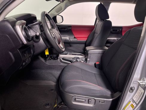 Certified 2022 Toyota Tacoma SR5 RWD image 12