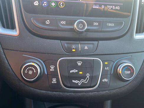 Used 2020 Chevrolet Malibu RS image 11